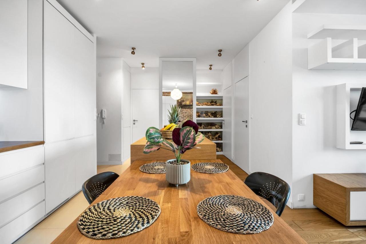 Spacious 2 Bedroom Ac Dalanowska 46 Varşova Dış mekan fotoğraf