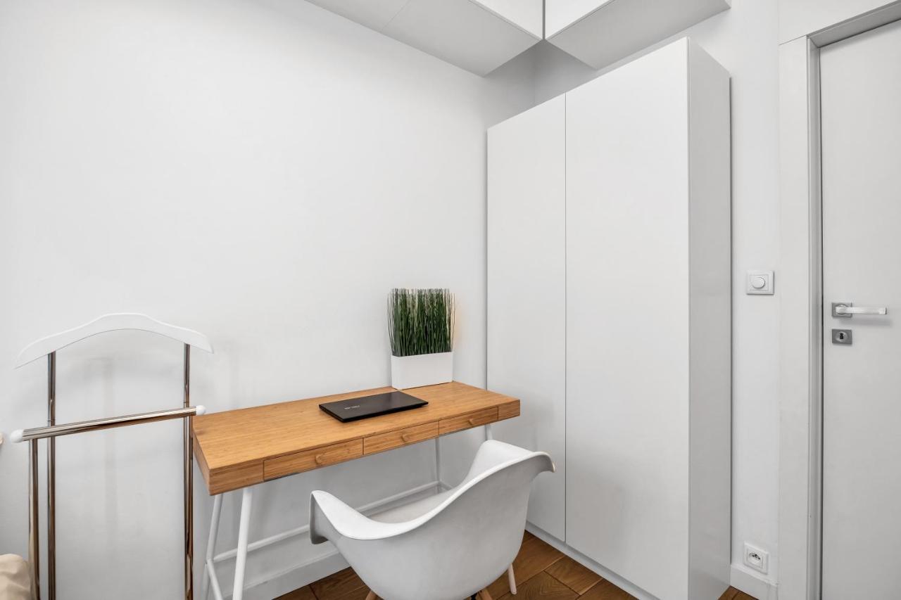 Spacious 2 Bedroom Ac Dalanowska 46 Varşova Dış mekan fotoğraf