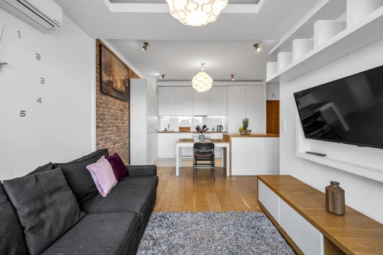 Spacious 2 Bedroom Ac Dalanowska 46 Varşova Dış mekan fotoğraf